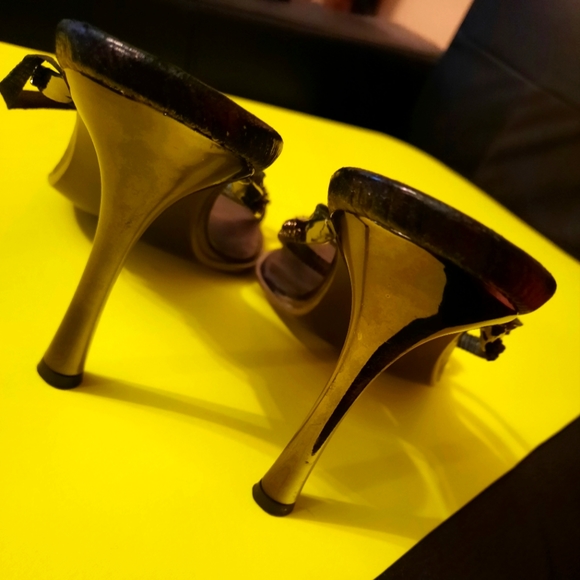 Alberto Venturini elegant design shoes size 8 , worn gently.$70 - Picture 3 of 8